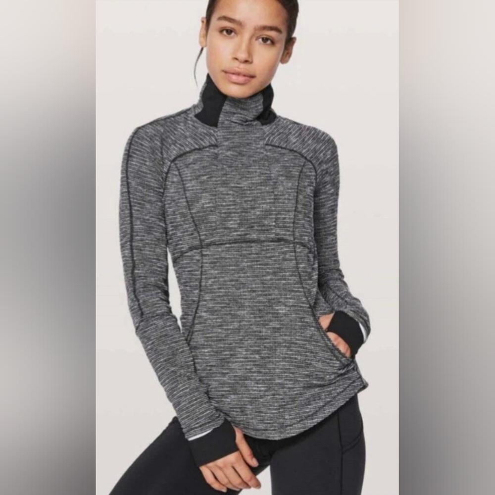 Lululemon 6 Gray High-Neck Pullover Running Workout Top Pockets Small